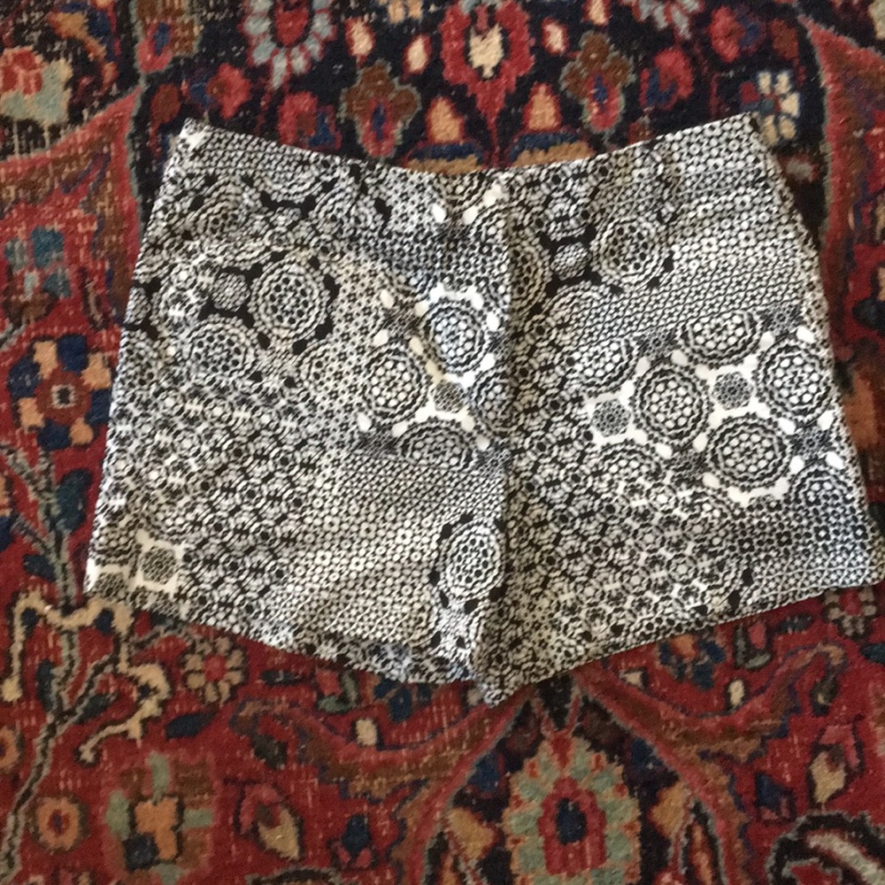 Classic yet funky short